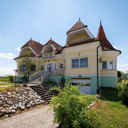 Elite Boutique Villa Oerkeny Orkeny Zewnętrze zdjęcie